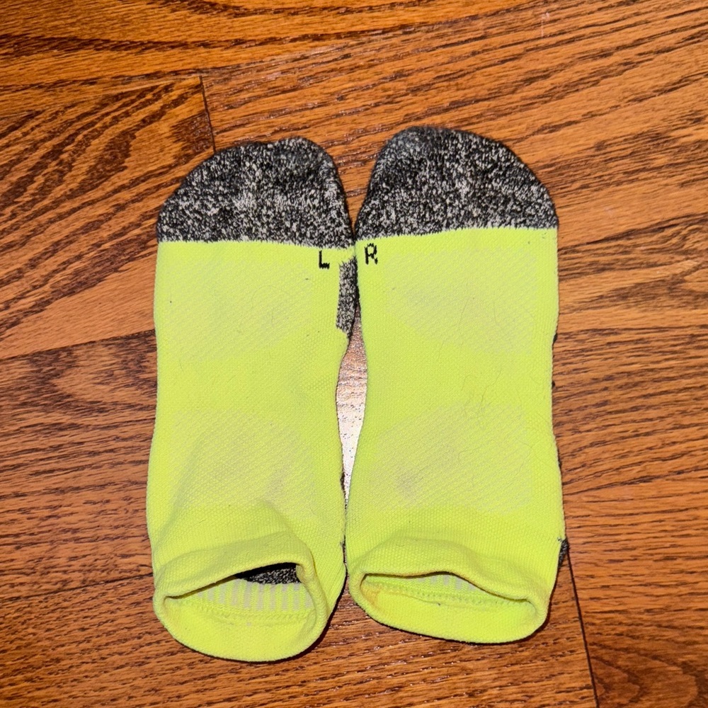 Women’s compression running socks